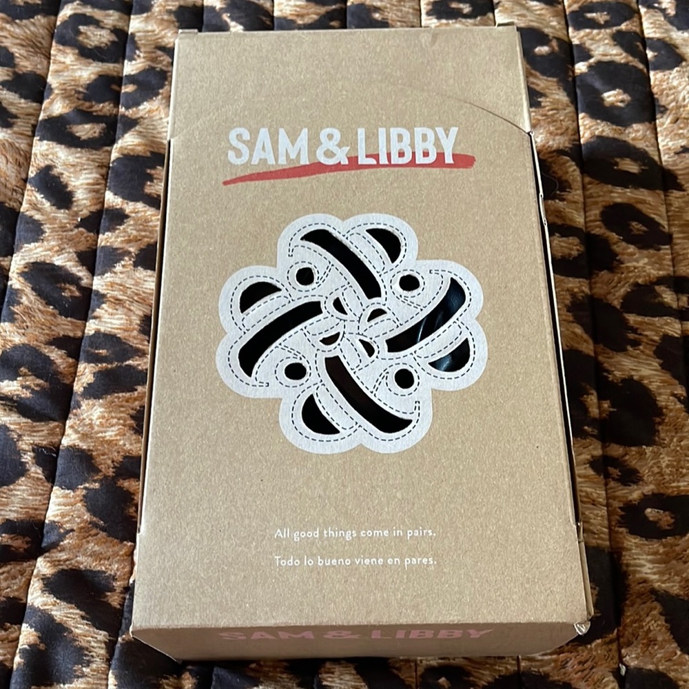 Sam&libby super cute black pump size 10